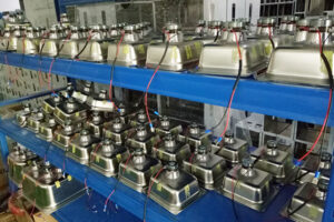 超声波的震头是放在底部好还是侧面好？